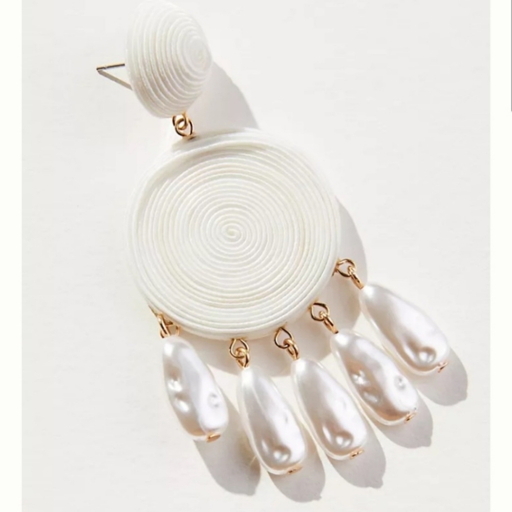 New Anthropologie Lake Life Circle Preppy Ivory Earrings